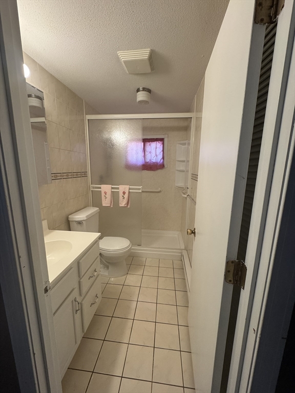 124 Sierra Vista Road Springfield, MA 01128 - Photo 10 of 17 Gallery Image 10