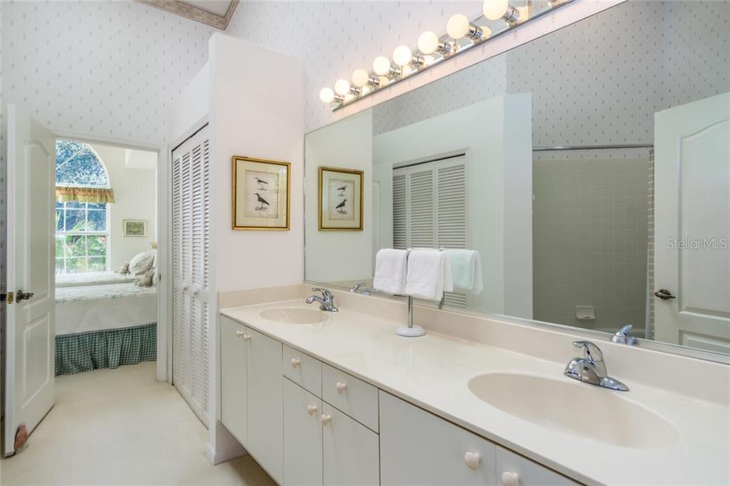 224 Woods Point Road Osprey, FL 34229 - Photo 44 of 62 Gallery Image 44
