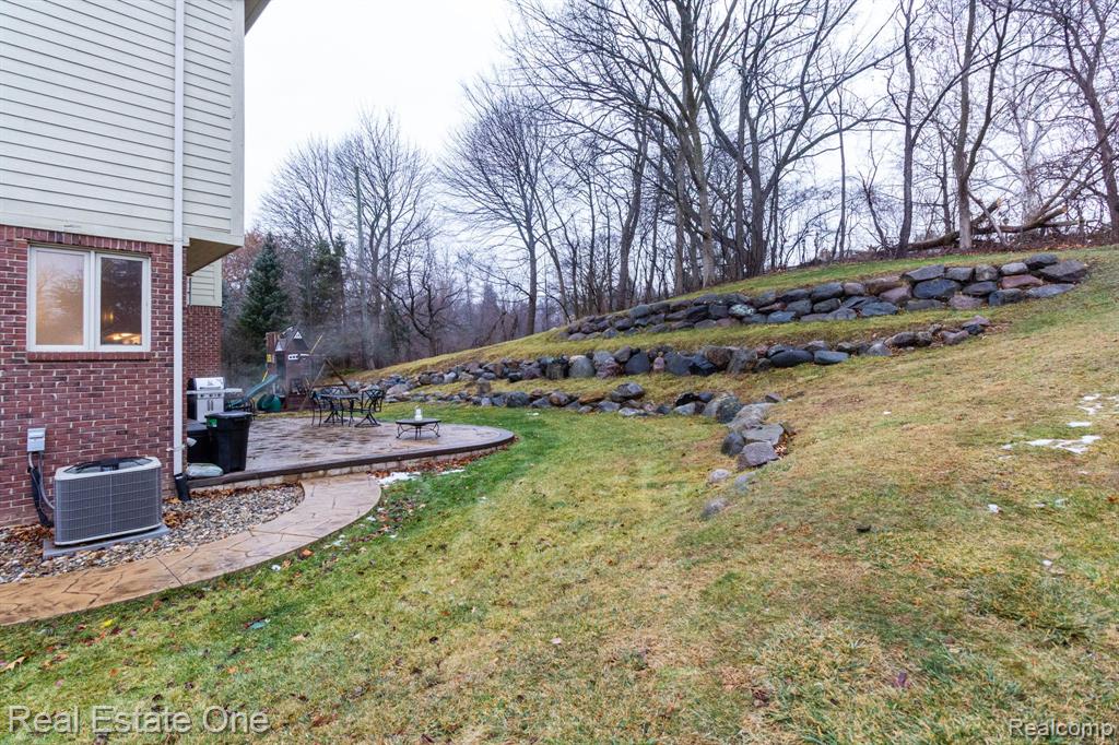 6536 Chatham Circle Rochester Hills, MI 48306 - Photo 58 of 77 Gallery Image 58