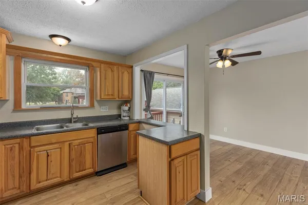 $259,900 | 904 Miller Drive, Staunton, IL 62088