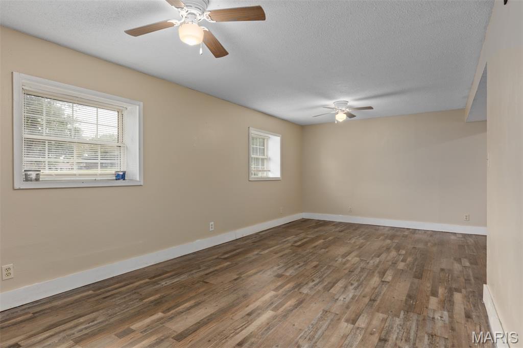 904 Miller Drive Staunton, IL 62088 - Photo 28 of 37