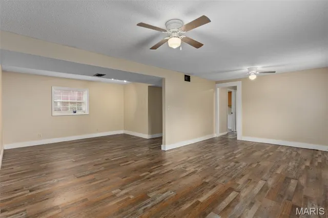 $279,000 | 904 Miller Drive, Staunton, IL 62088