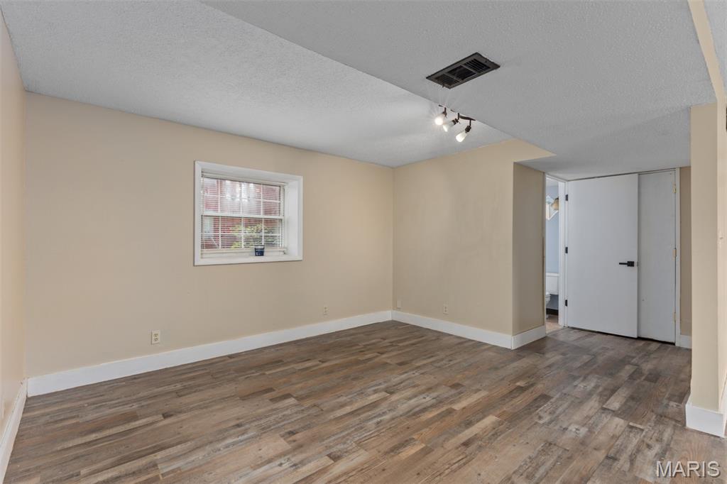 904 Miller Drive Staunton, IL 62088 - Photo 30 of 37