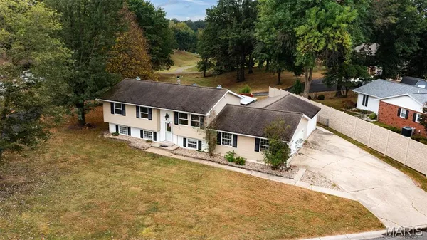 $259,900 | 904 Miller Drive, Staunton, IL 62088