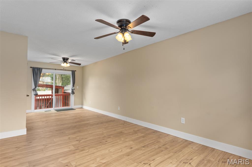 904 Miller Drive Staunton, IL 62088 - Photo 8 of 37