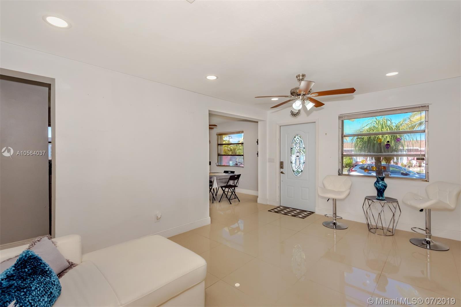 19921 Dothan Road Cutler Bay, FL 33157 - Photo 3 of 25