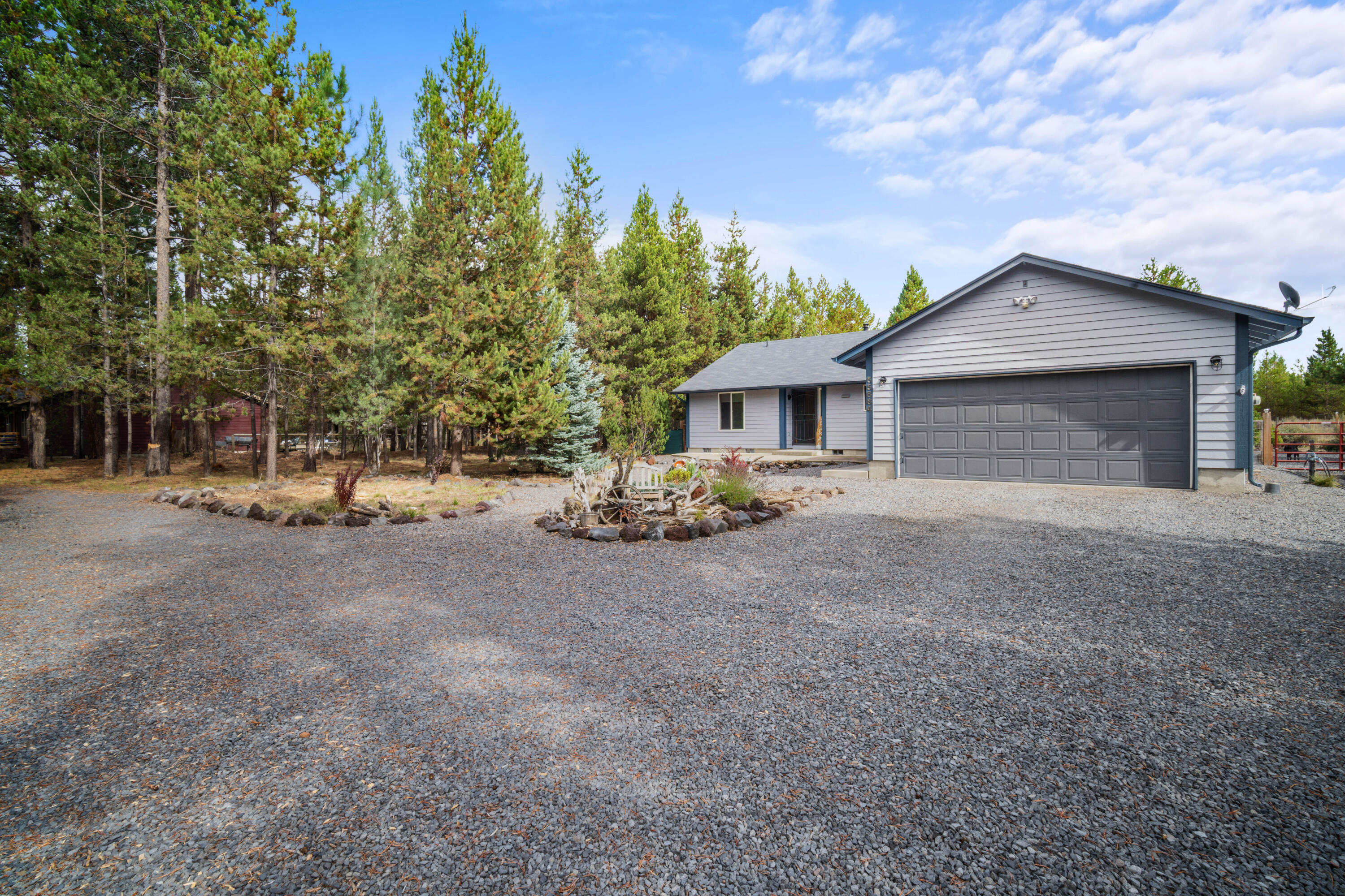 55884 Black Duck Road Bend, OR 97707 - Photo 32 of 41 55884 Black Duck-05