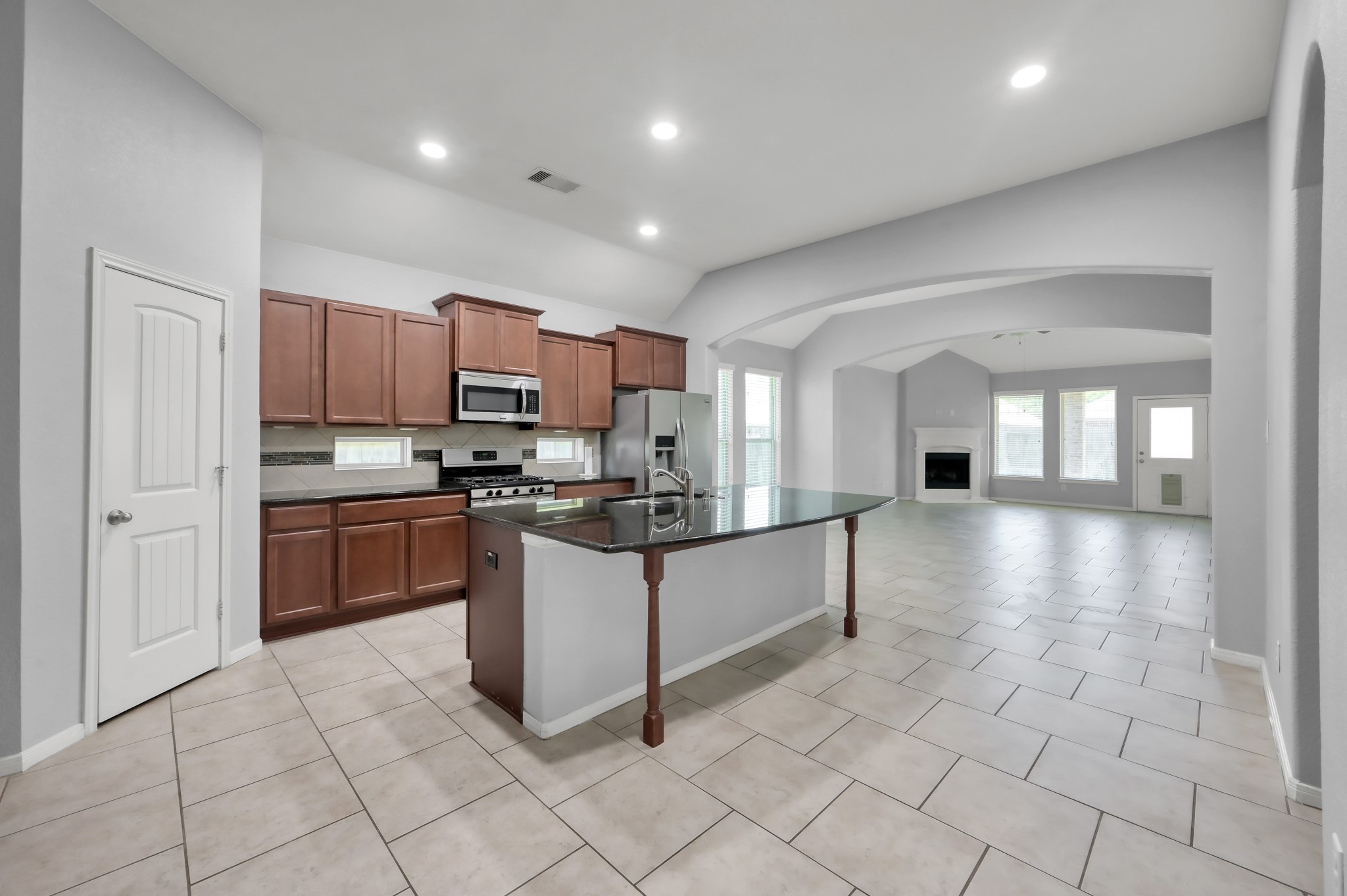 5615 Glenfield Spring Lane Spring, TX 77389 - Photo 11 of 43