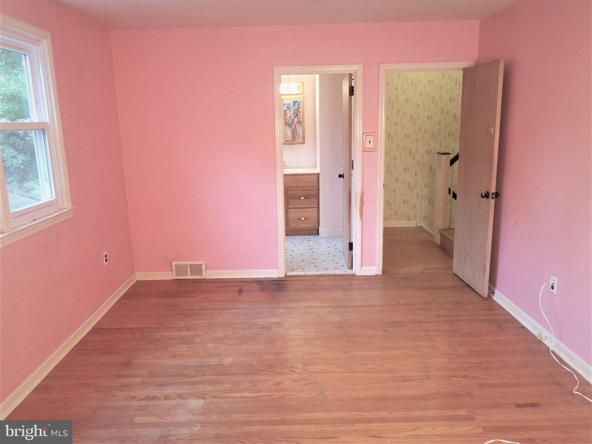 77 Autumn Road Southampton, PA 18966 - Photo 12 of 31 Gallery Image 12