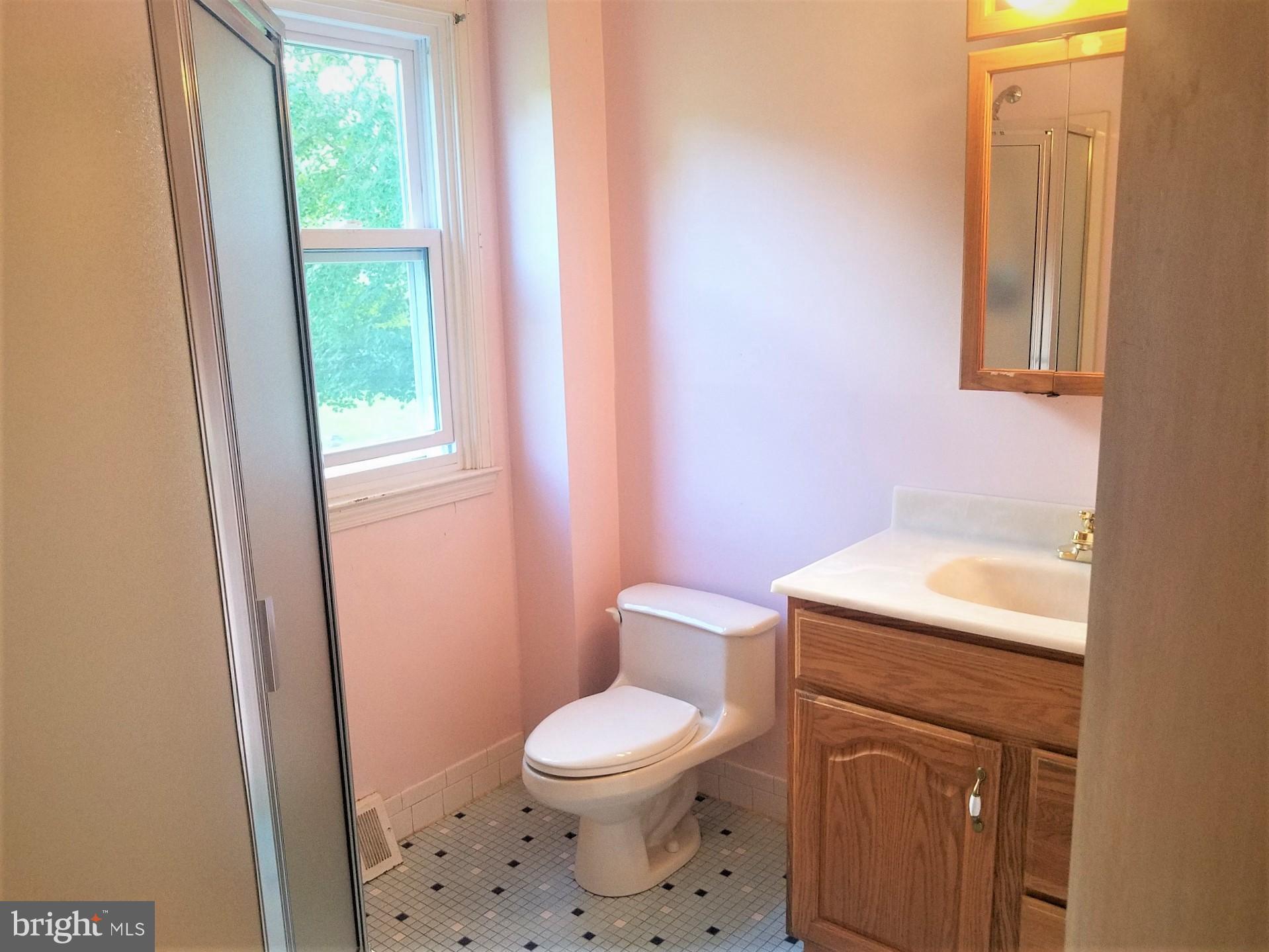 77 Autumn Road Southampton, PA 18966 - Photo 13 of 31 Gallery Image 13