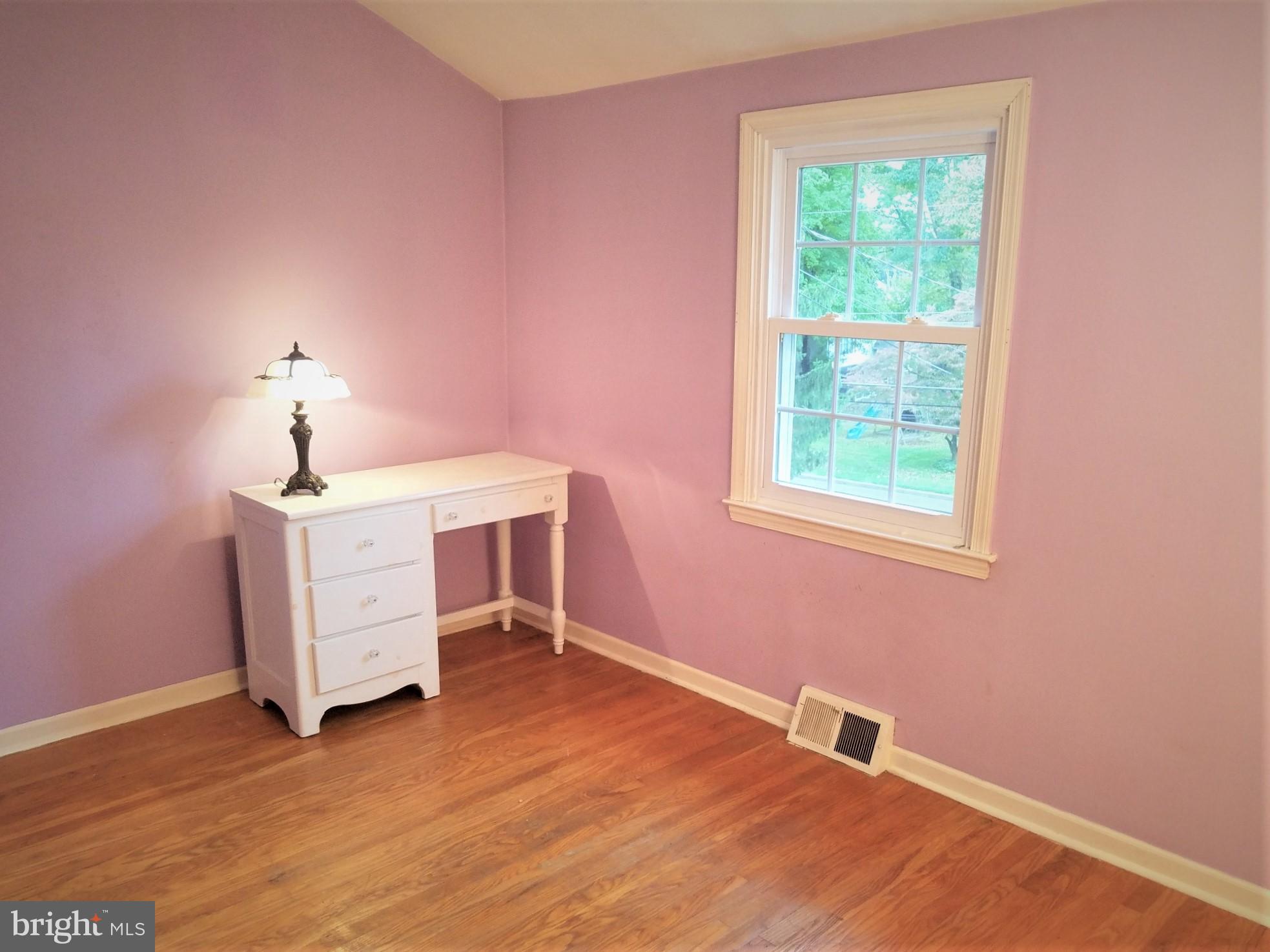 77 Autumn Road Southampton, PA 18966 - Photo 21 of 31 Gallery Image 21