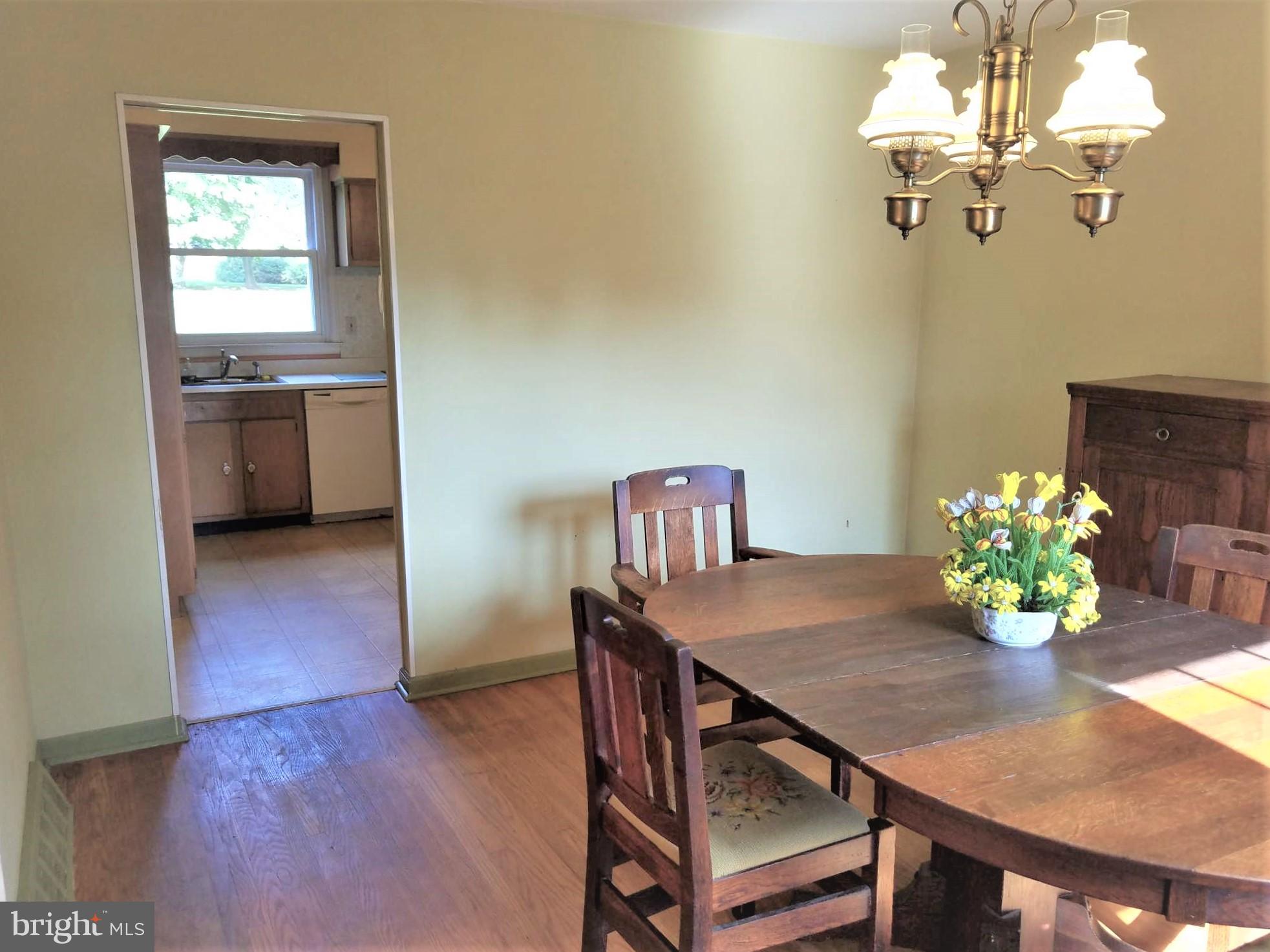 77 Autumn Road Southampton, PA 18966 - Photo 5 of 31 Gallery Image 5