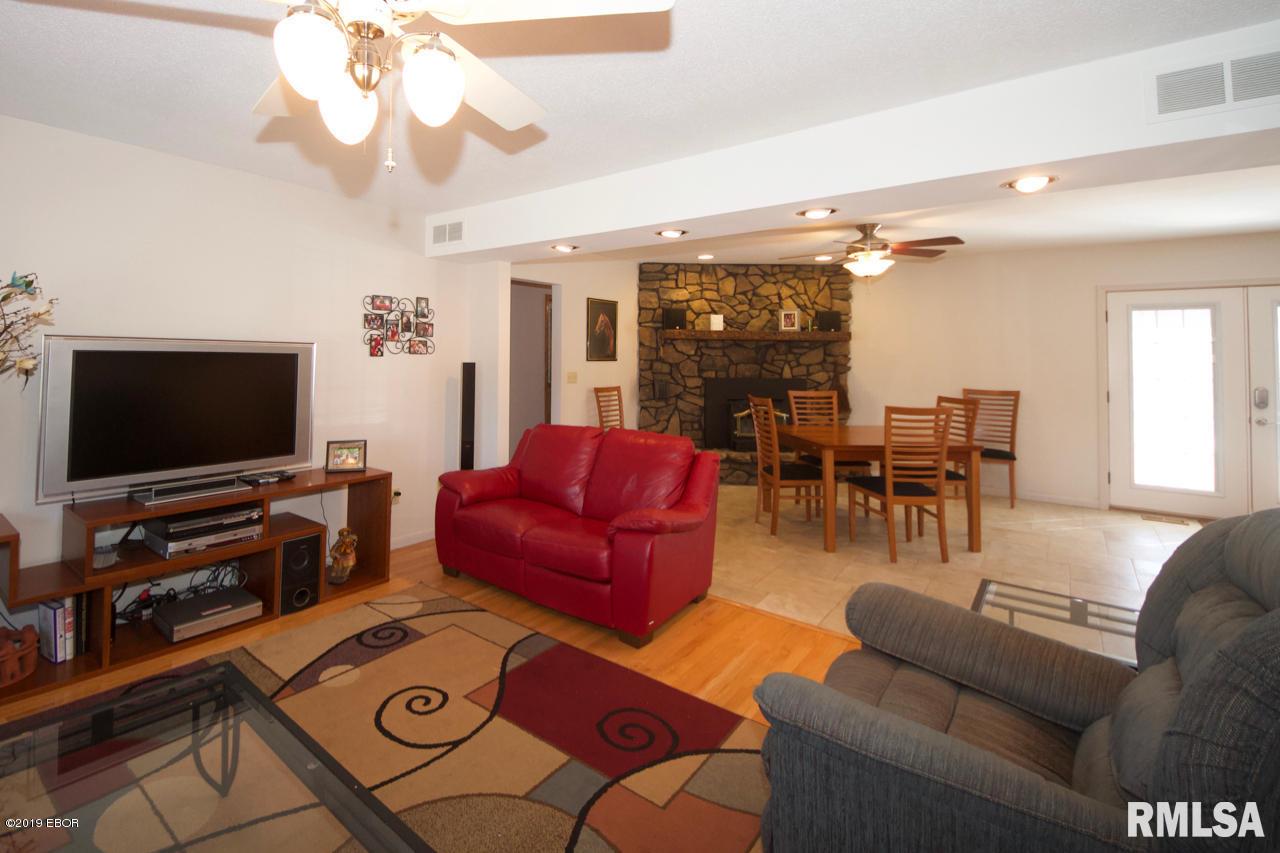3792 Country Club Road Carbondale, IL 62901 - Photo 11 of 39
