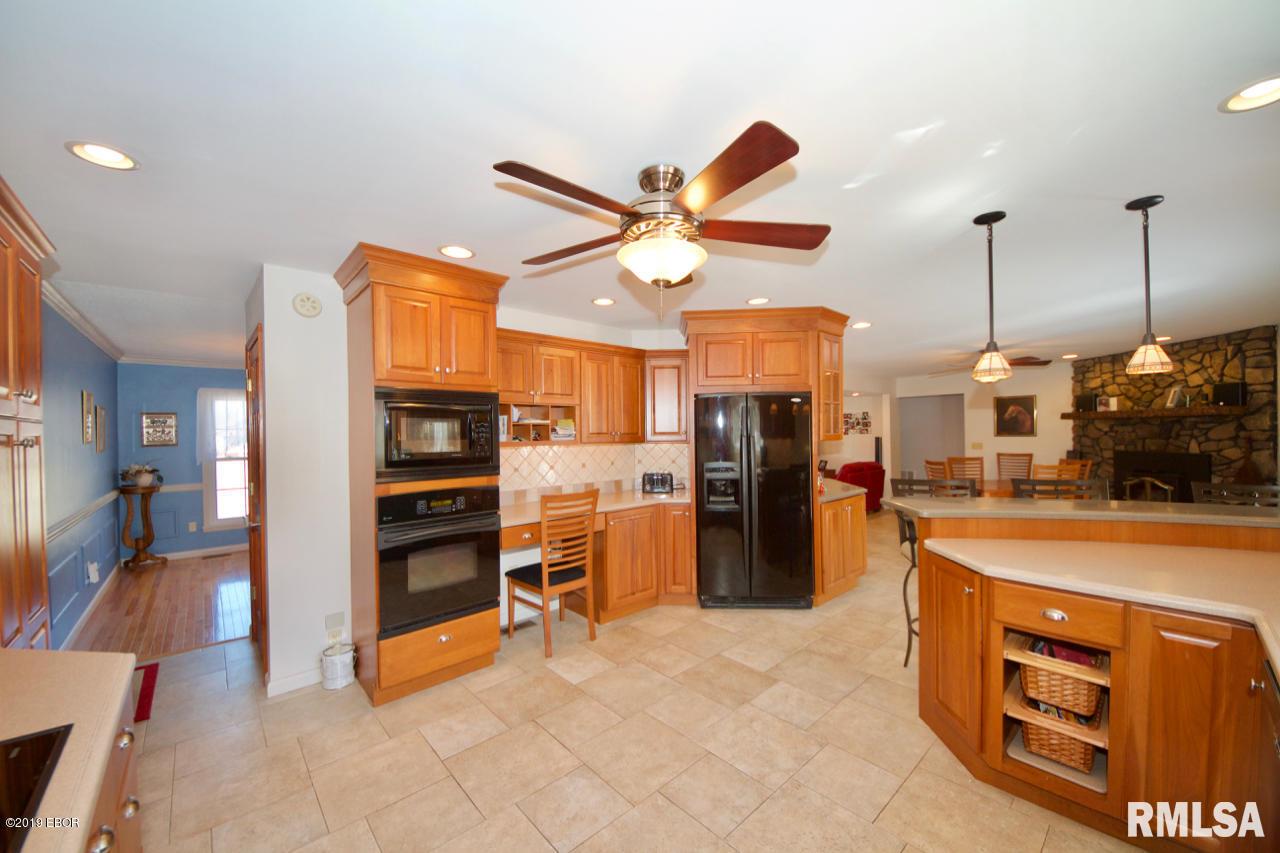 3792 Country Club Road Carbondale, IL 62901 - Photo 16 of 39