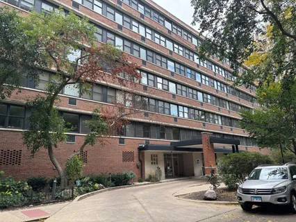 $365,000 | 2300 North Commonwealth Avenue, Unit 5H, Chicago, IL 60614