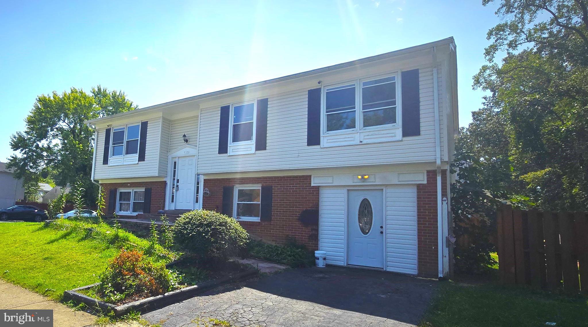 7109 Villa Park Road Springfield, VA 22150 - Photo 2 of 17