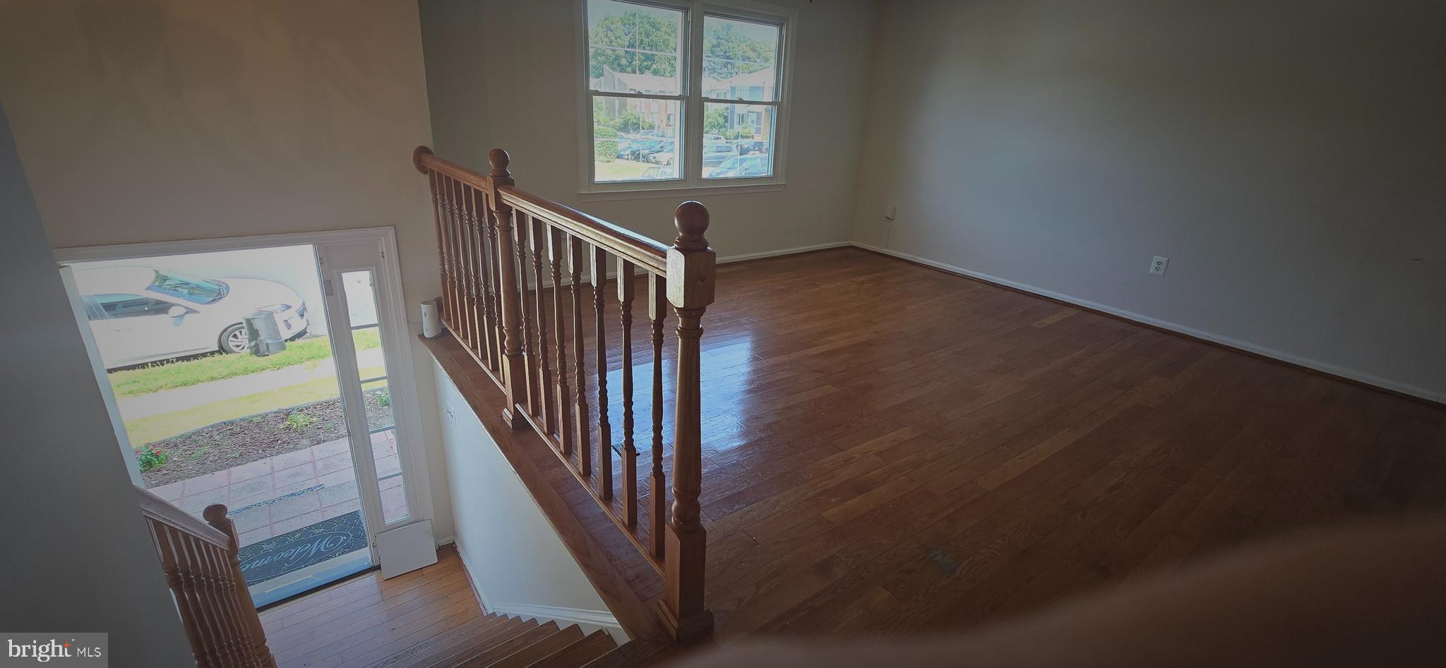 7109 Villa Park Road Springfield, VA 22150 - Photo 3 of 17