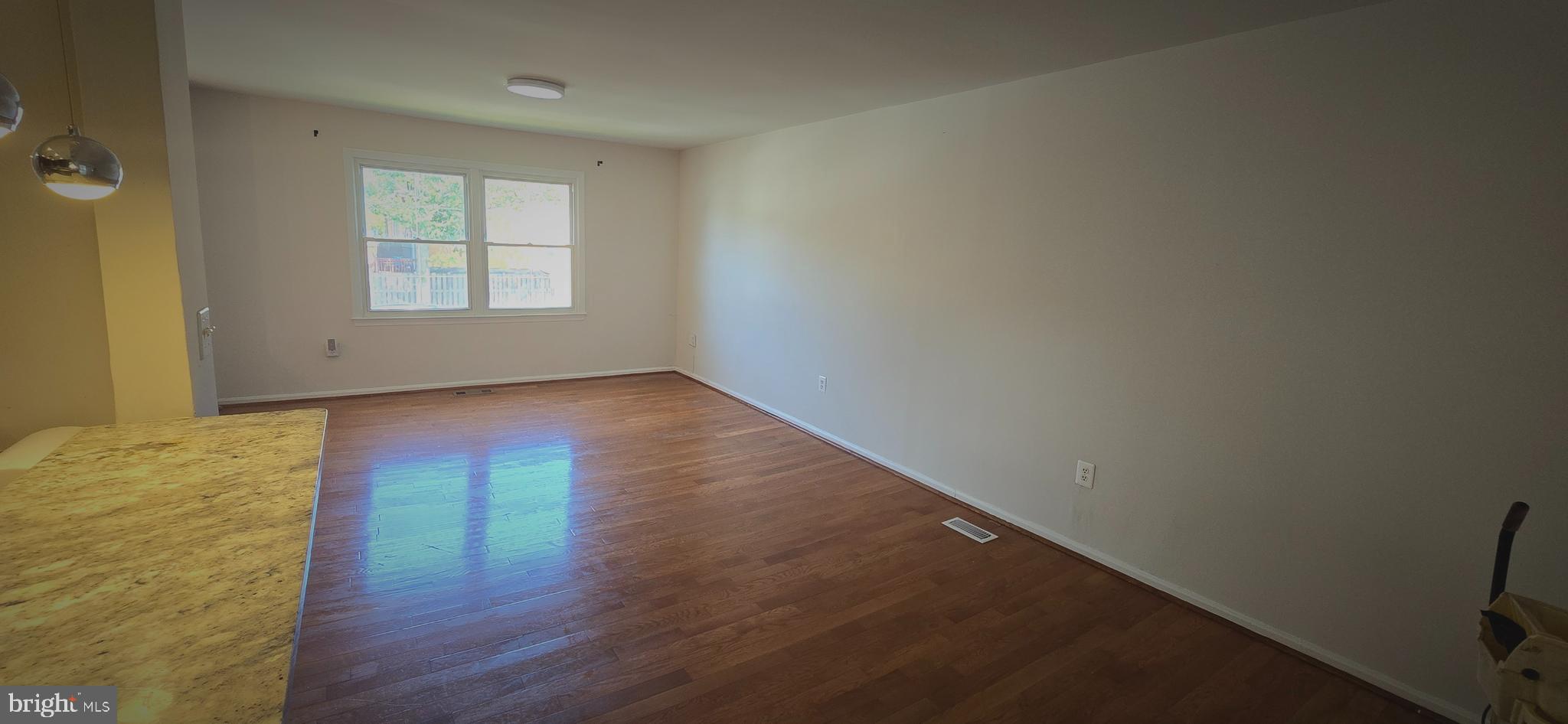 7109 Villa Park Road Springfield, VA 22150 - Photo 7 of 17