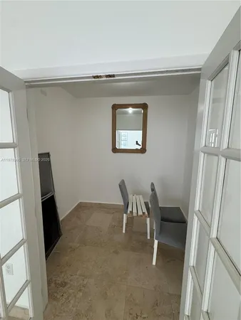 a view of empty room with window