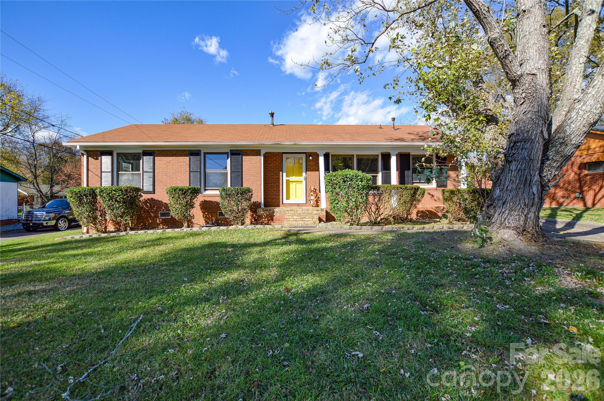 9313 Trinity Road Charlotte, NC 28216 - Photo 1 of 37 Gallery Image 1