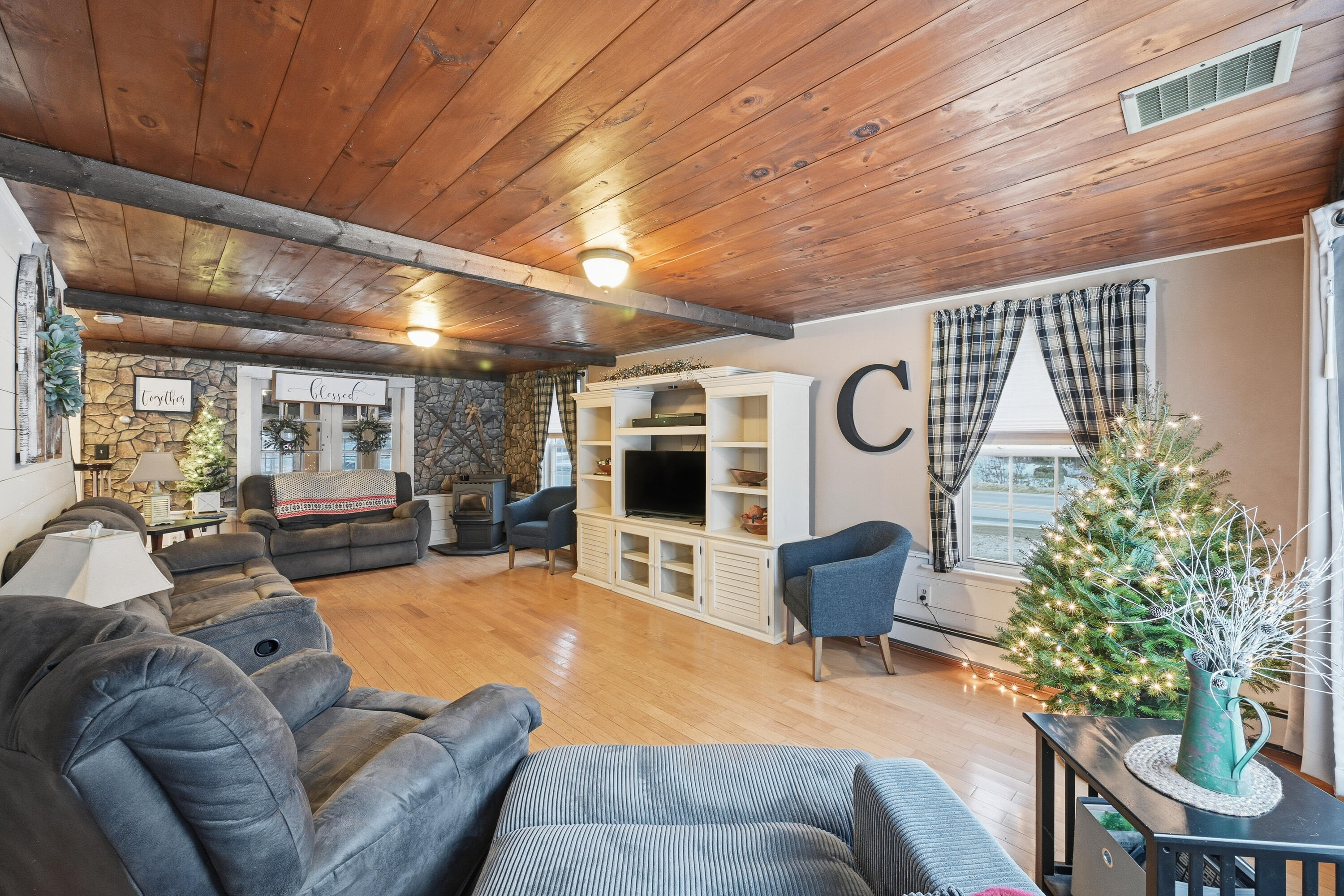 465 Carthage Road Carthage, ME 04224 - Photo 10 of 52