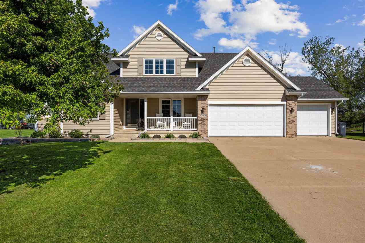 6908 Rolling Ridge Court Southwest Cedar Rapids, IA 52404 - Photo 1 of 30 Gallery Image 1