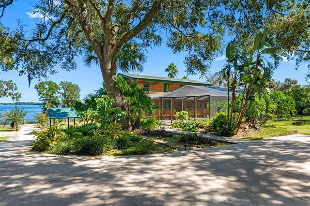 $1,990,000 | 11401 Thonotosassa Road, Thonotosassa, FL 33592