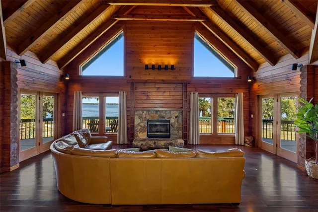 $1,990,000 | 11401 Thonotosassa Road, Thonotosassa, FL 33592