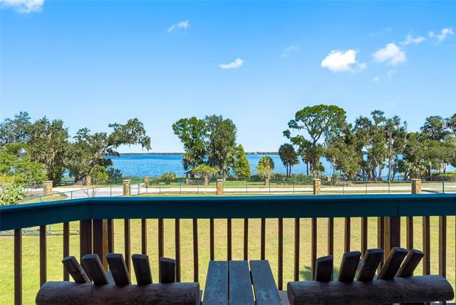 $1,990,000 | 11401 Thonotosassa Road, Thonotosassa, FL 33592