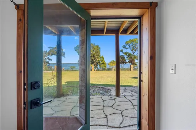 $1,990,000 | 11401 Thonotosassa Road, Thonotosassa, FL 33592