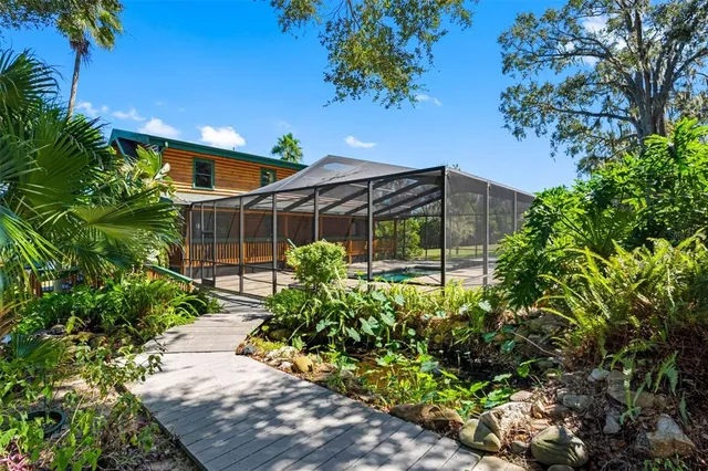 $1,990,000 | 11401 Thonotosassa Road, Thonotosassa, FL 33592