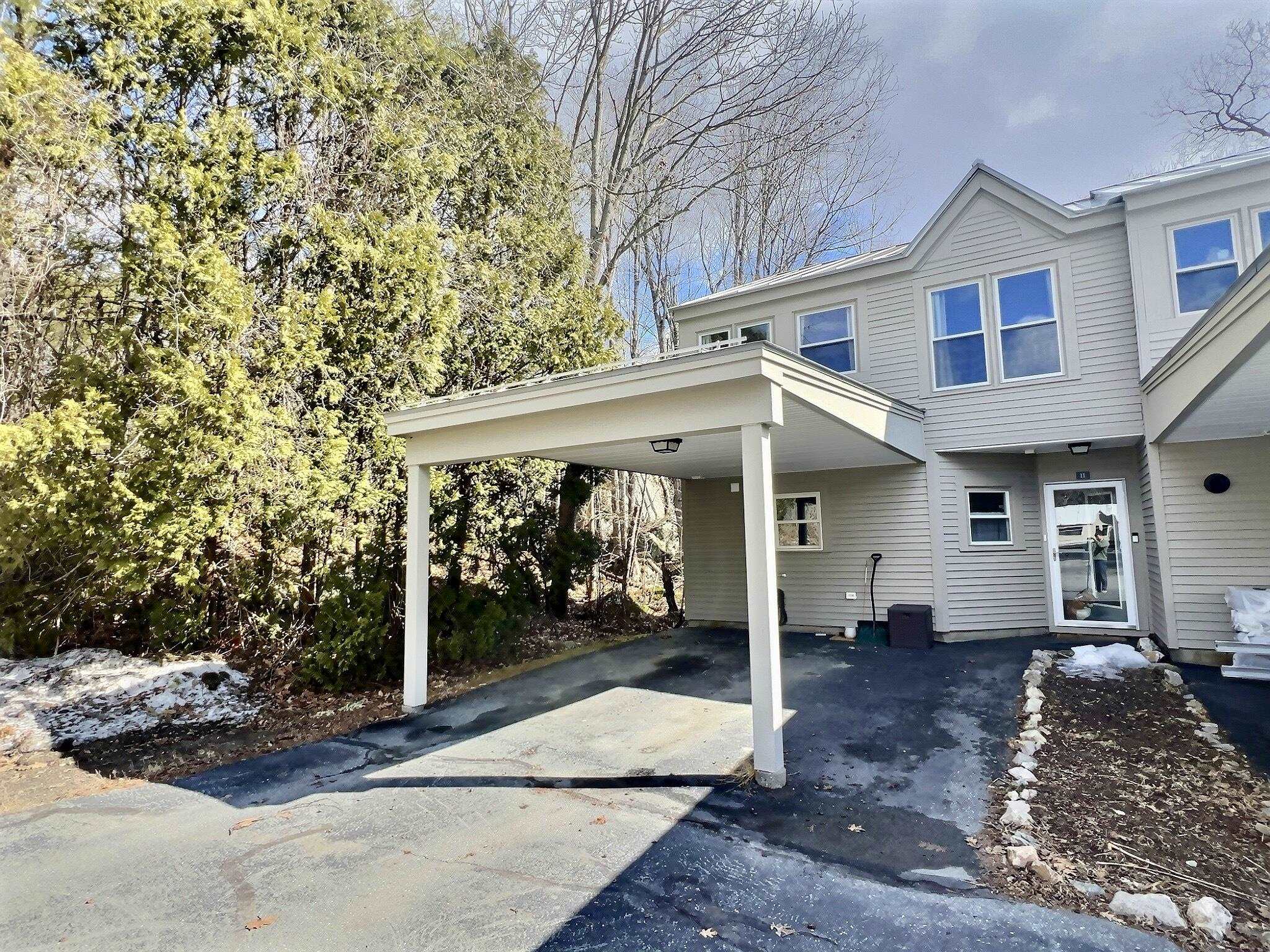 40 Wolf Road Lebanon, NH 03766 - Photo 2 of 16 Gallery Image 2