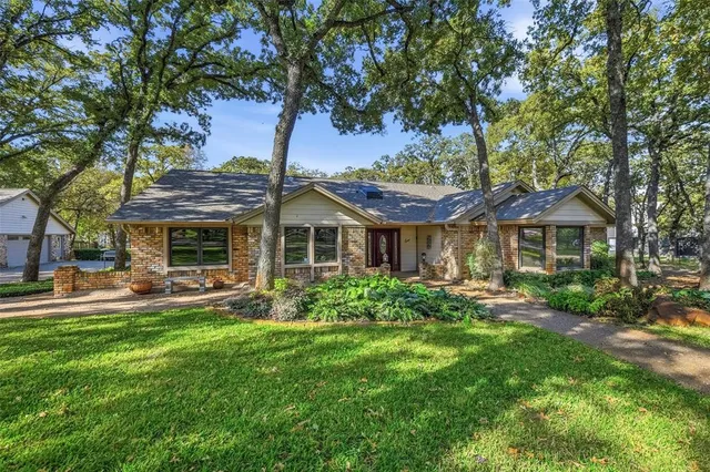 $1,175,000 | 1607 North Main Street, Euless, TX 76039