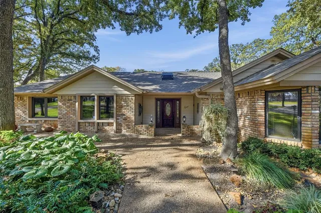 $1,175,000 | 1607 North Main Street, Euless, TX 76039