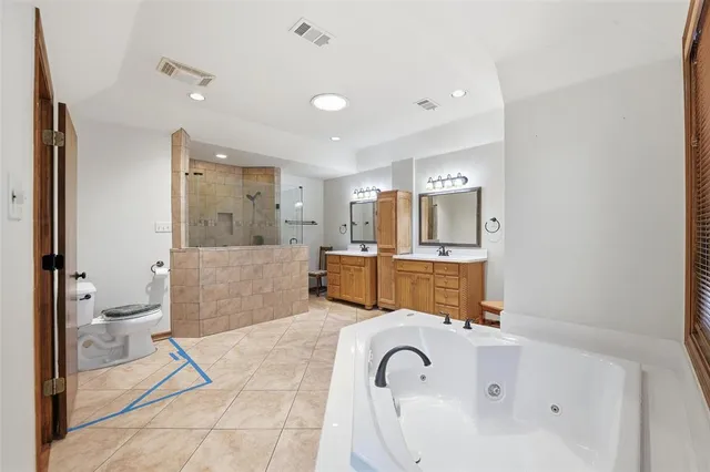 $1,175,000 | 1607 North Main Street, Euless, TX 76039