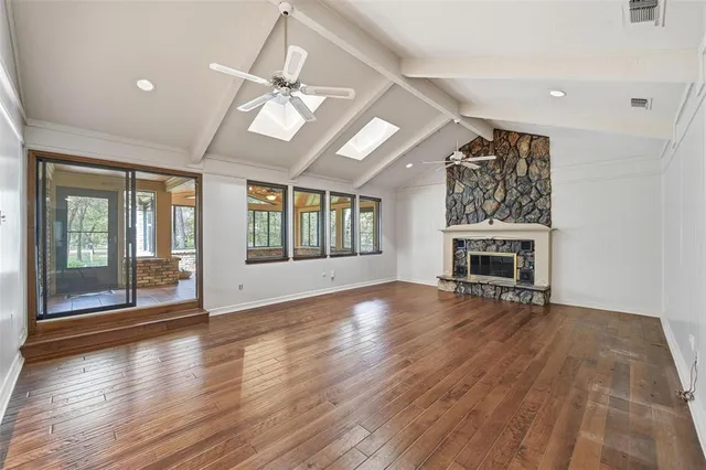 $1,175,000 | 1607 North Main Street, Euless, TX 76039