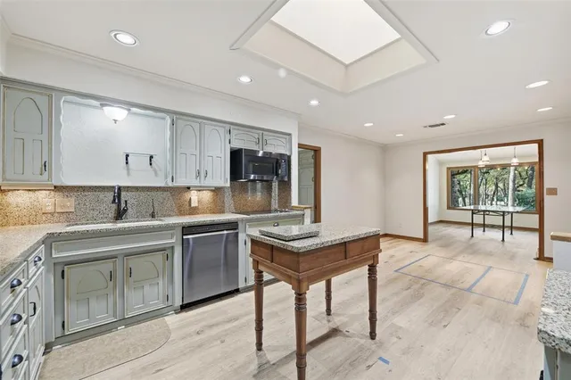 $1,175,000 | 1607 North Main Street, Euless, TX 76039