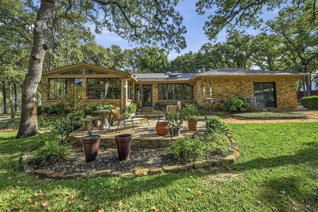 $1,175,000 | 1607 North Main Street, Euless, TX 76039