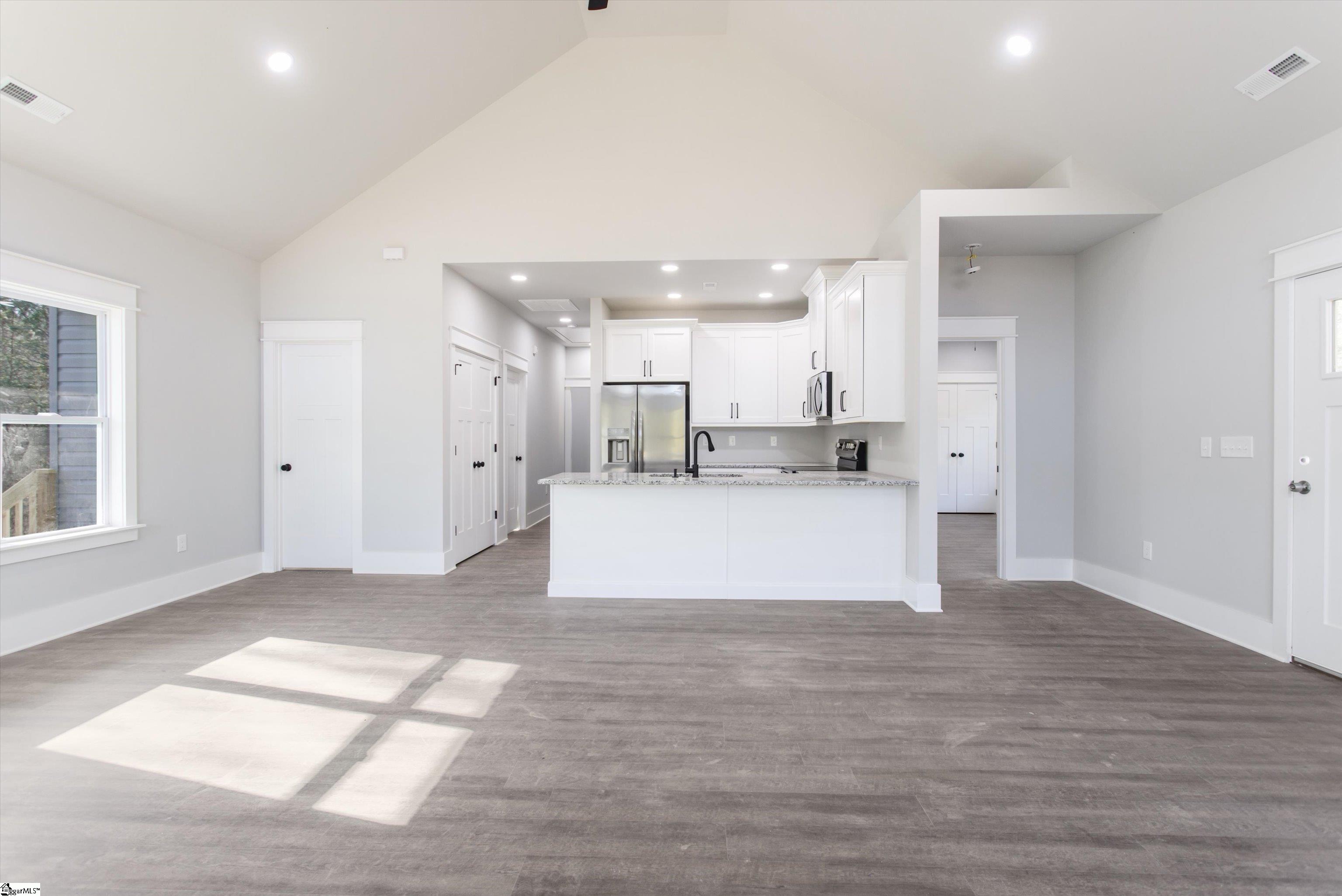 2185 State Rd S-42-90 Pauline, SC 29374 - Photo 5 of 19