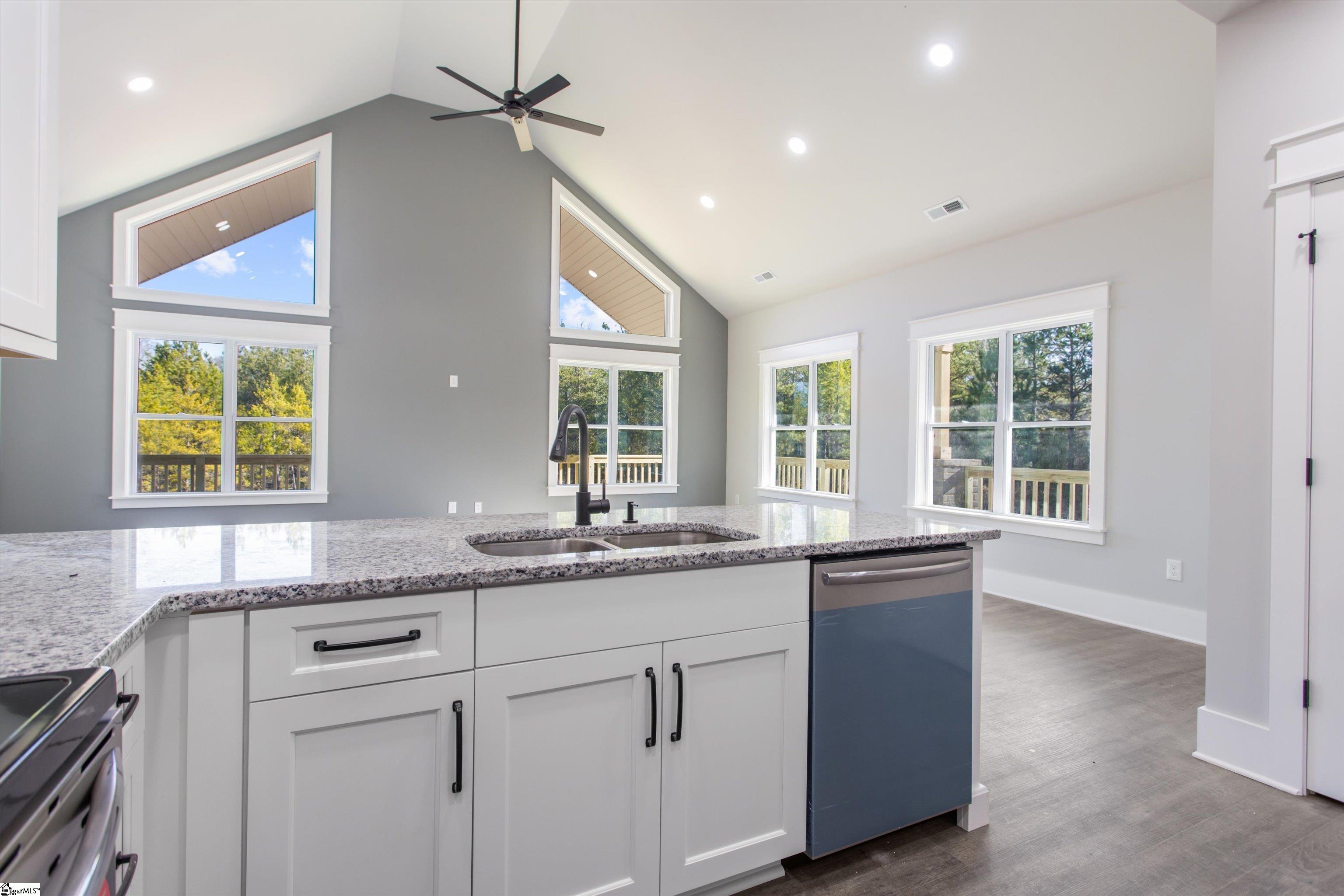 2185 State Rd S-42-90 Pauline, SC 29374 - Photo 7 of 19