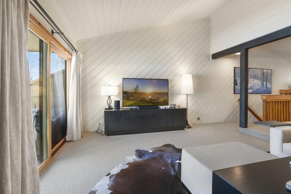 2638 Ridge Lane, Unit 38 Sun Valley, ID 83353 - Photo 4 of 29 2638 Ridge Ln - 23