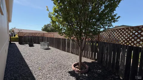 $285,000 | 600 Colonial Park Drive, Santa Rosa, CA 95403