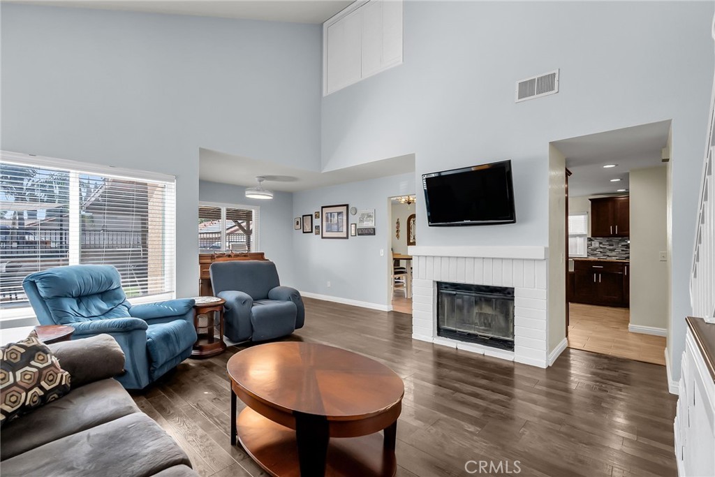 1105 West Victoria Street Rialto, CA 92376 - Photo 7 of 50