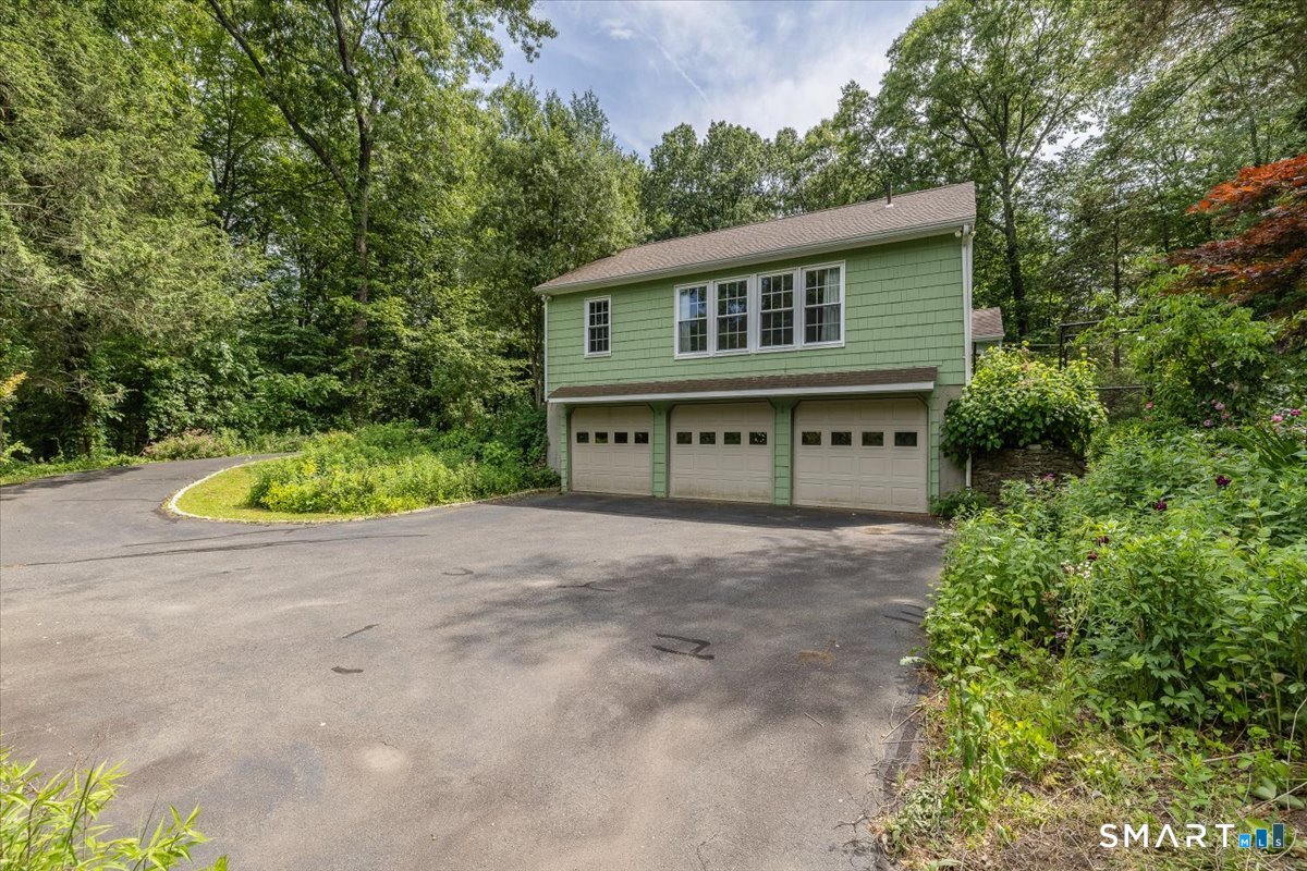 4 Twist Hill Road Newtown, CT 06470 - Photo 38 of 39