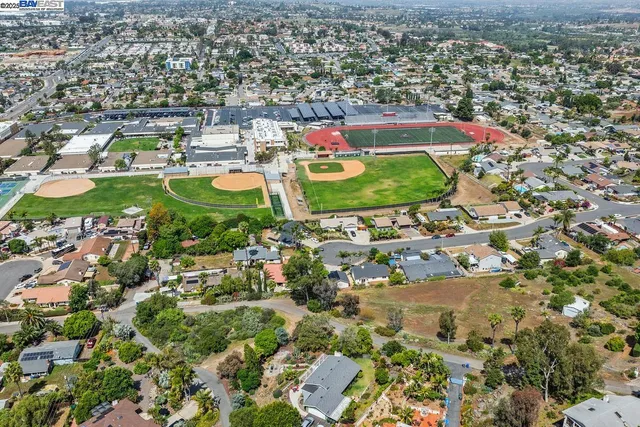 $329,000 | 1649 San Luis Rey Avenue, Vista, CA 92084