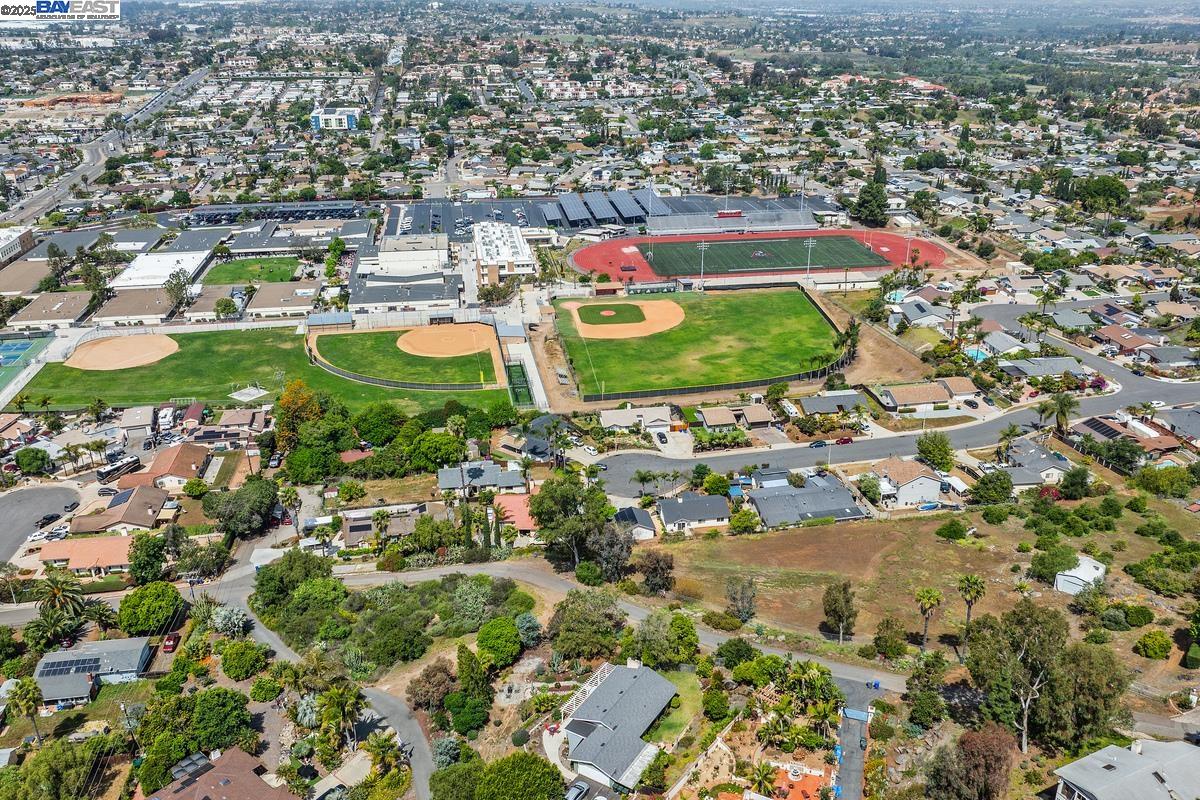 1649 San Luis Rey Avenue Vista, CA 92084 - Photo 7 of 9