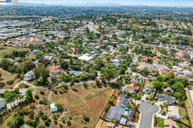 $329,000 | 1649 San Luis Rey Avenue, Vista, CA 92084