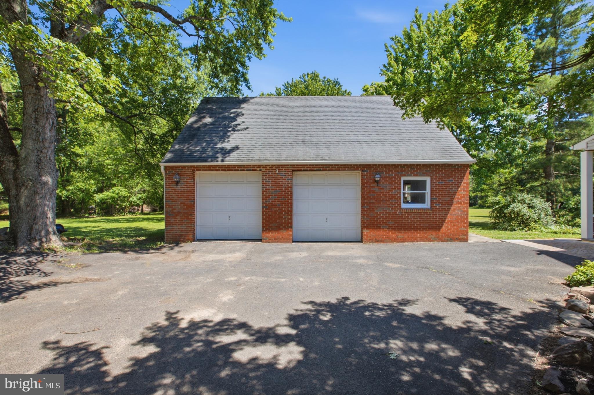6338 Stump Road Pipersville, PA 18947 - Photo 2 of 52 Gallery Image 2