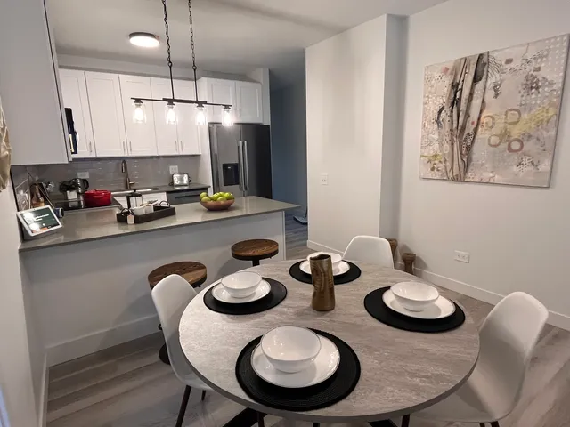 $395,000 | 937 North St Louis Avenue, Chicago, IL 60651