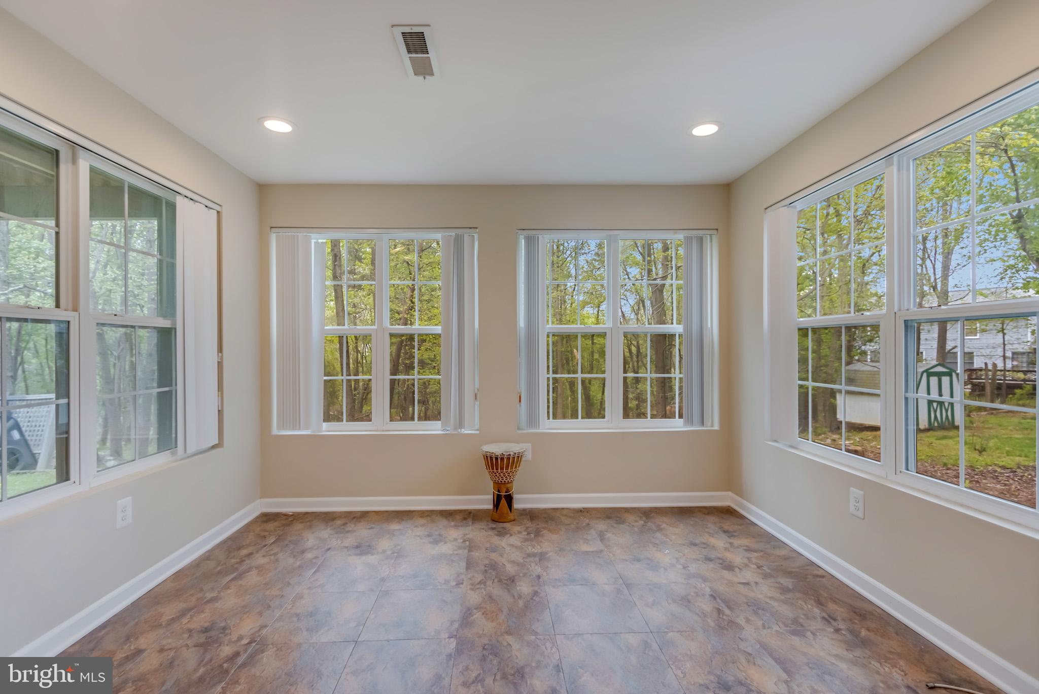 9407 Hobart Street Springdale, MD 20721 - Photo 29 of 34 Gallery Image 29